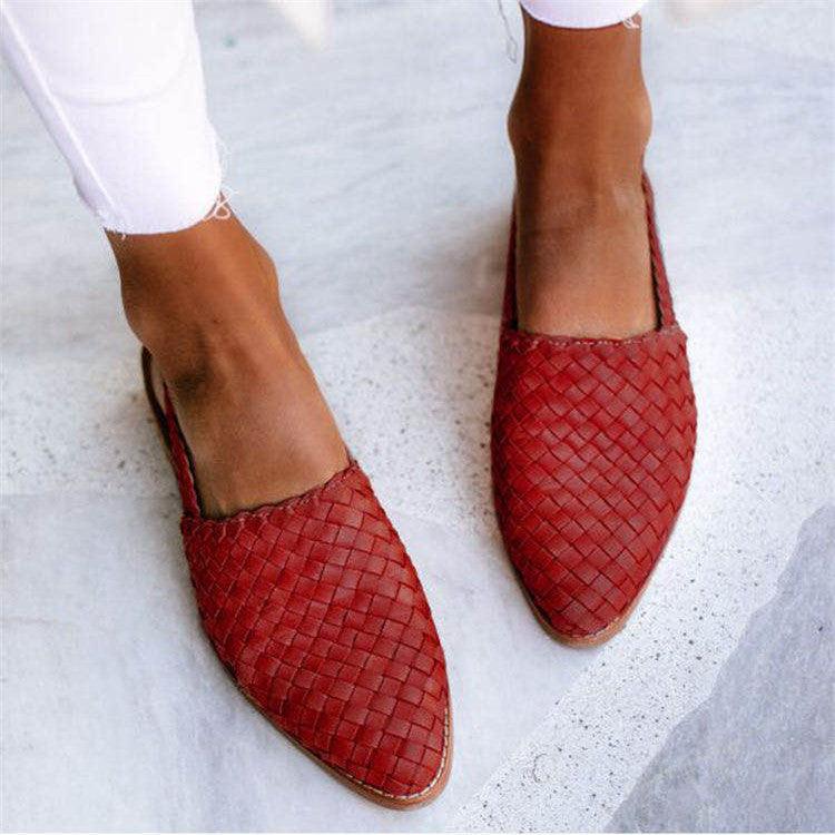 Women’s Closed-Toe Flats | Slingback Design