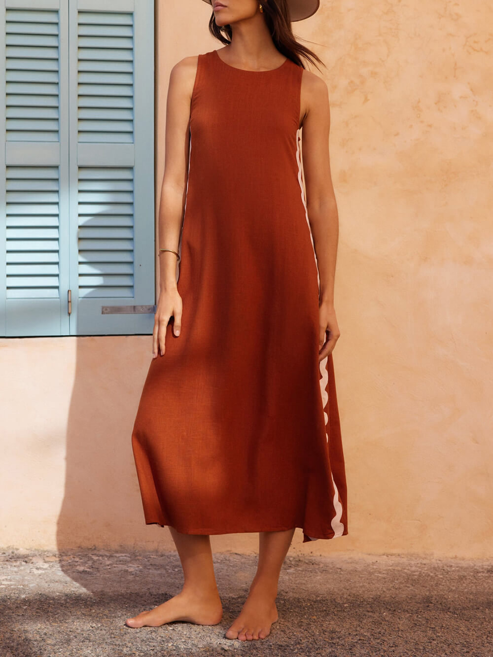 Women's Sleeveless Midi Dress with Wavy Side Trim and Comfortable Fit