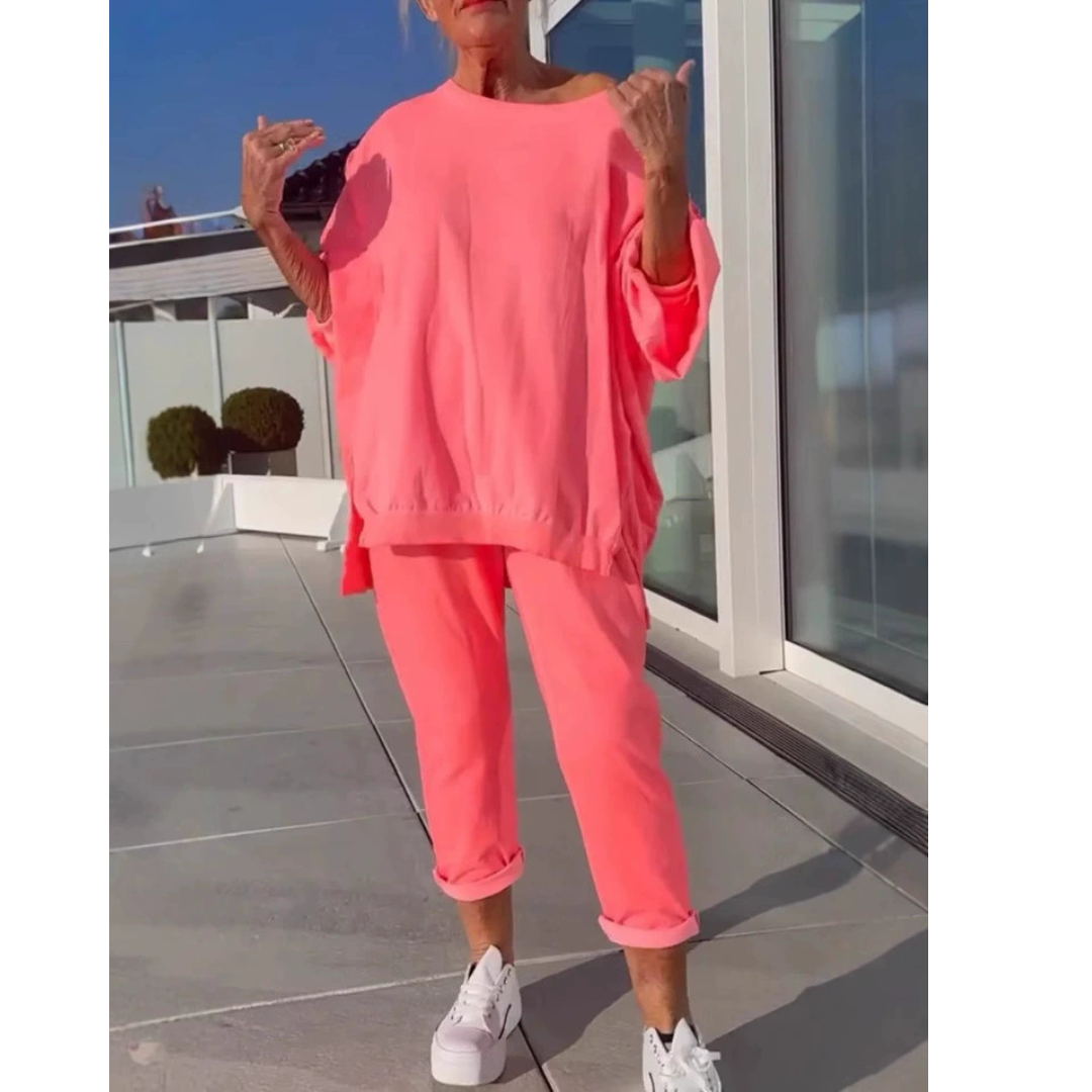 Women's Loungewear Set with Soft Fabric and Relaxed Fit