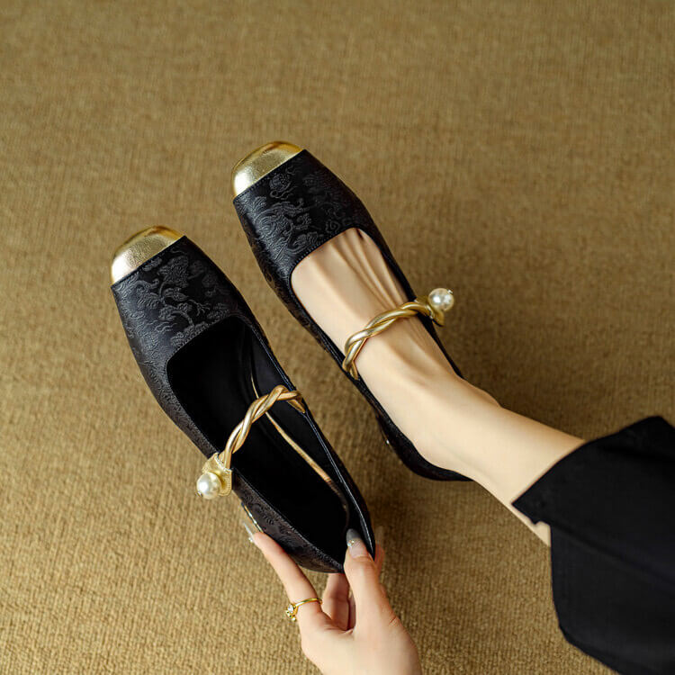 Women’s Flat Shoes | Mary Jane Style