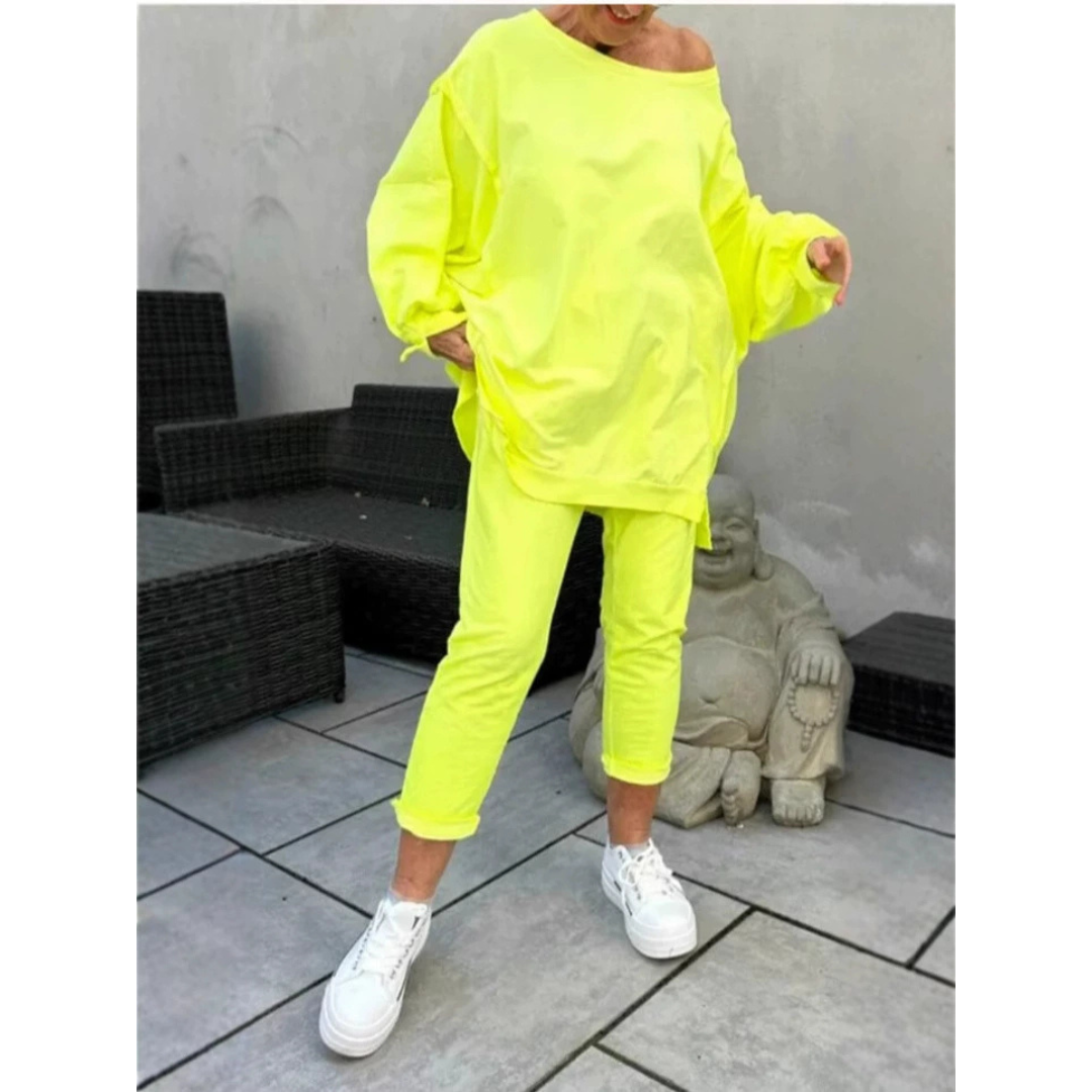 Women's Loungewear Set with Soft Fabric and Relaxed Fit