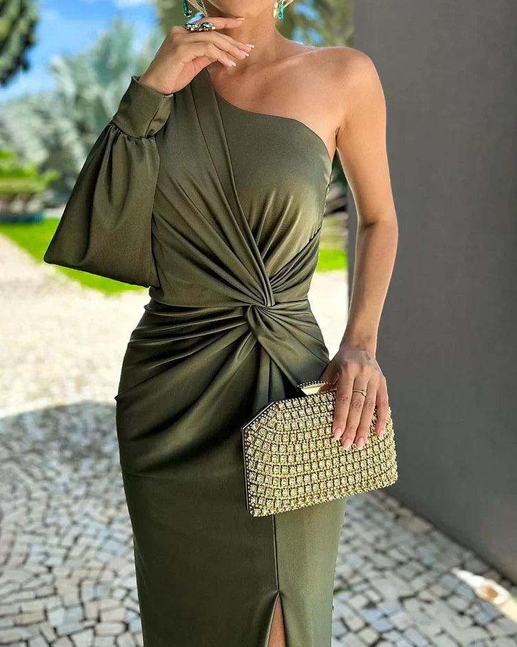 Women's Pleated Dress with Elegant Design and Versatile Style