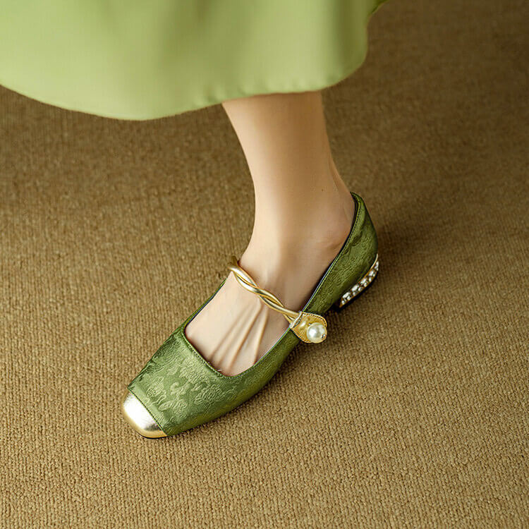 Women’s Flat Shoes | Mary Jane Style