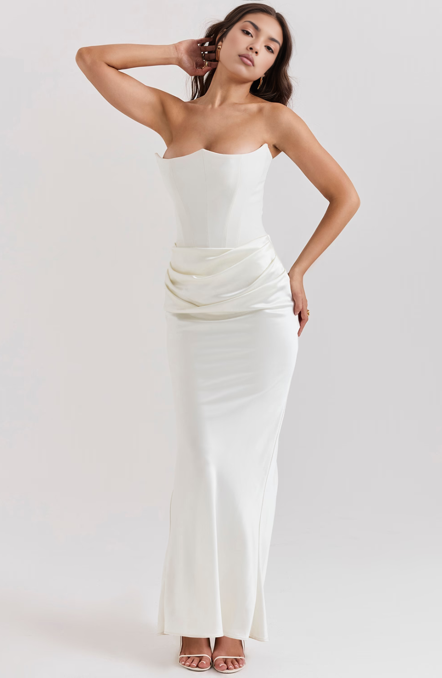 Women's Lace Strapless Dress with Elegant Design and Versatile Style