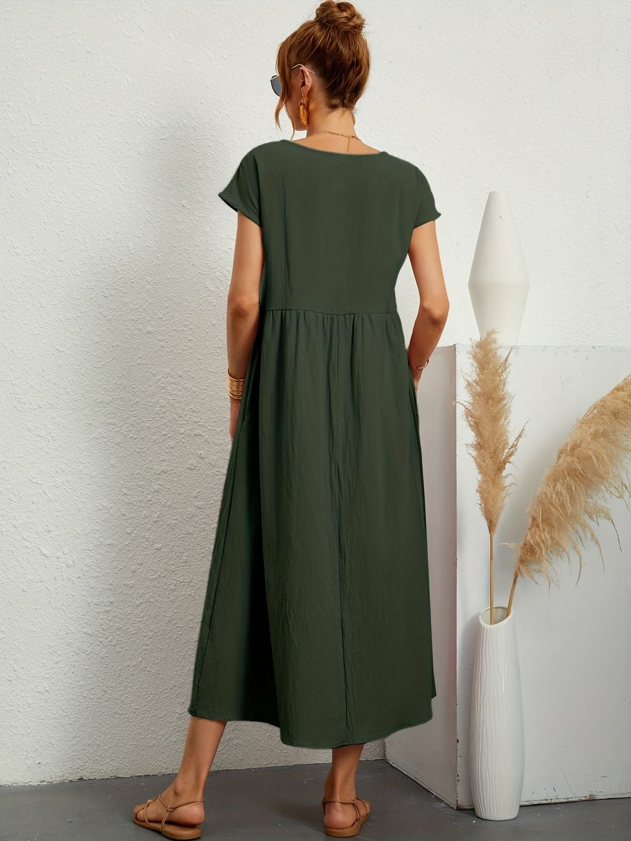 Women's Lightweight Dress with Short Sleeves and A-Line Cut