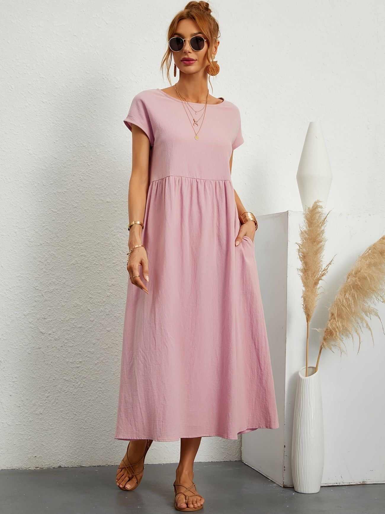 Women's Lightweight Dress with Short Sleeves and A-Line Cut