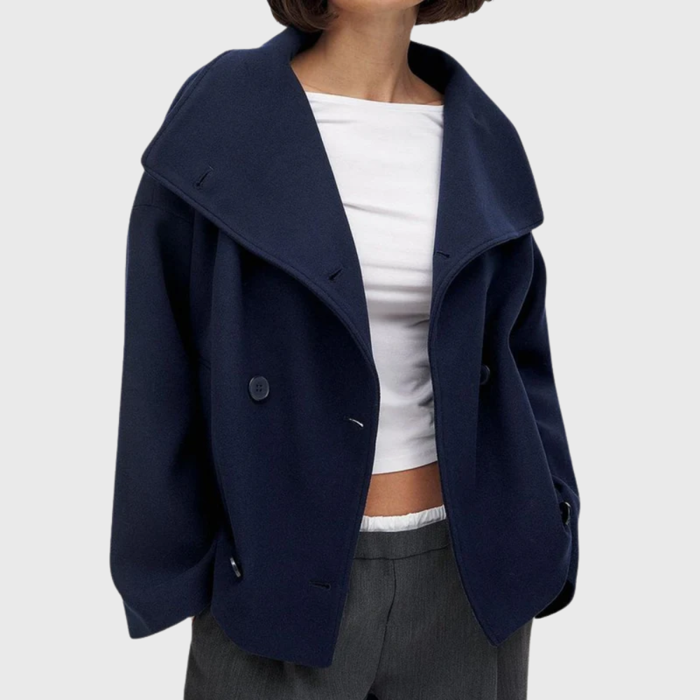Women's Short Coat with Insulated Design and Zipper Closure