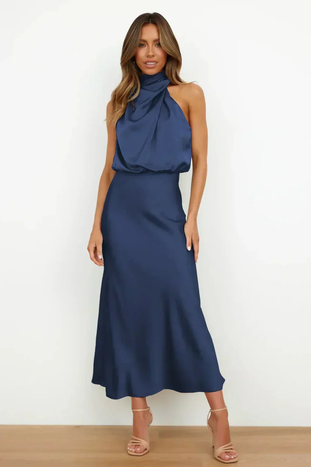 Women's Halter Evening Dress with Open Back and Floor-Length Design