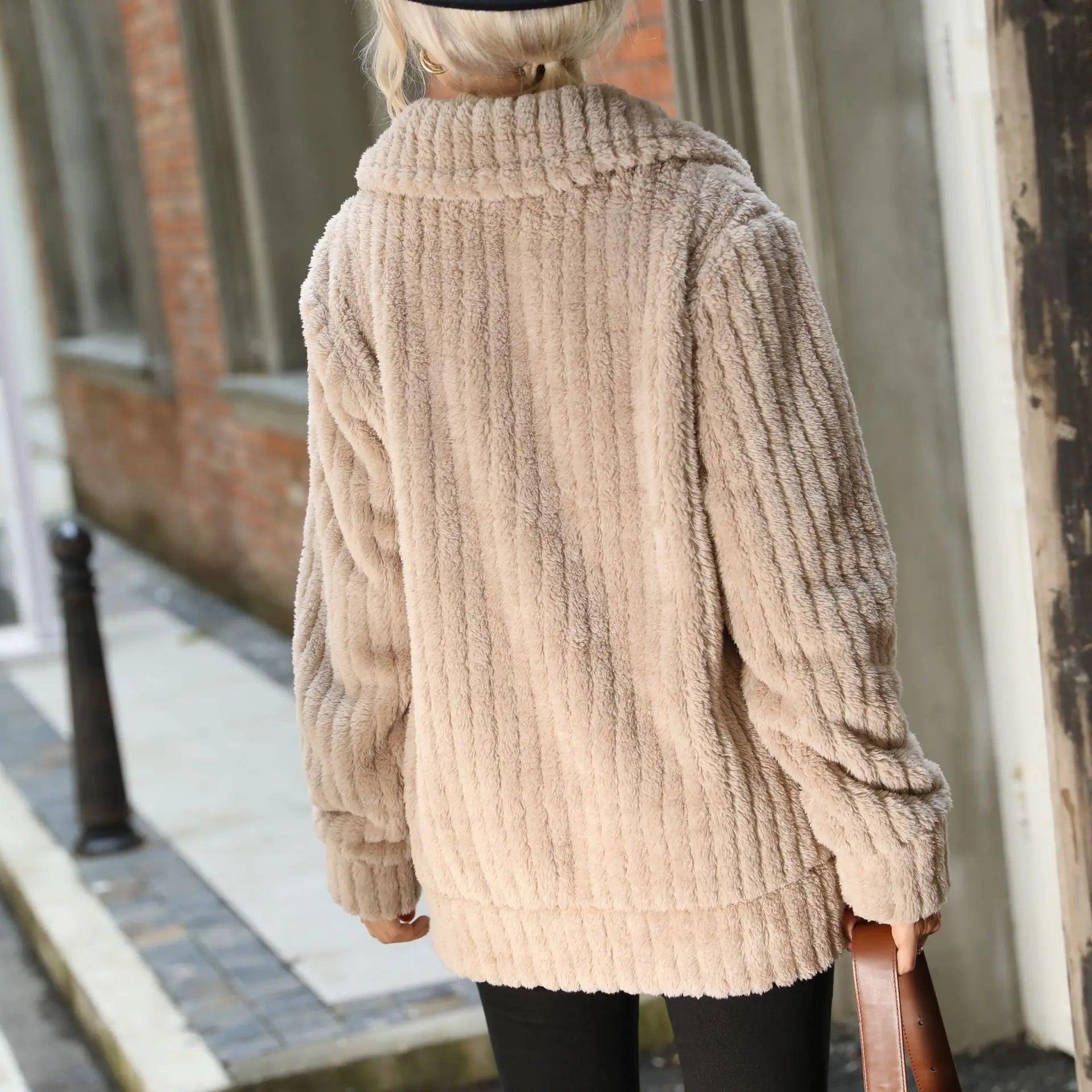 Women's Jacket with Tailored Fit and Versatile Style