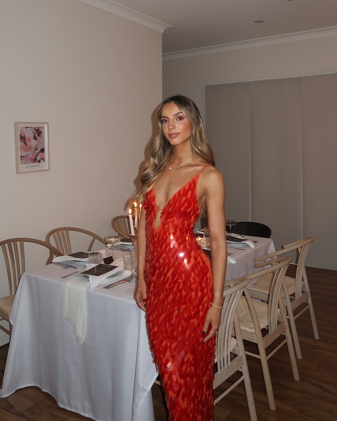 Women's Backless Sequin Dress with Elegant Design and Versatile Style