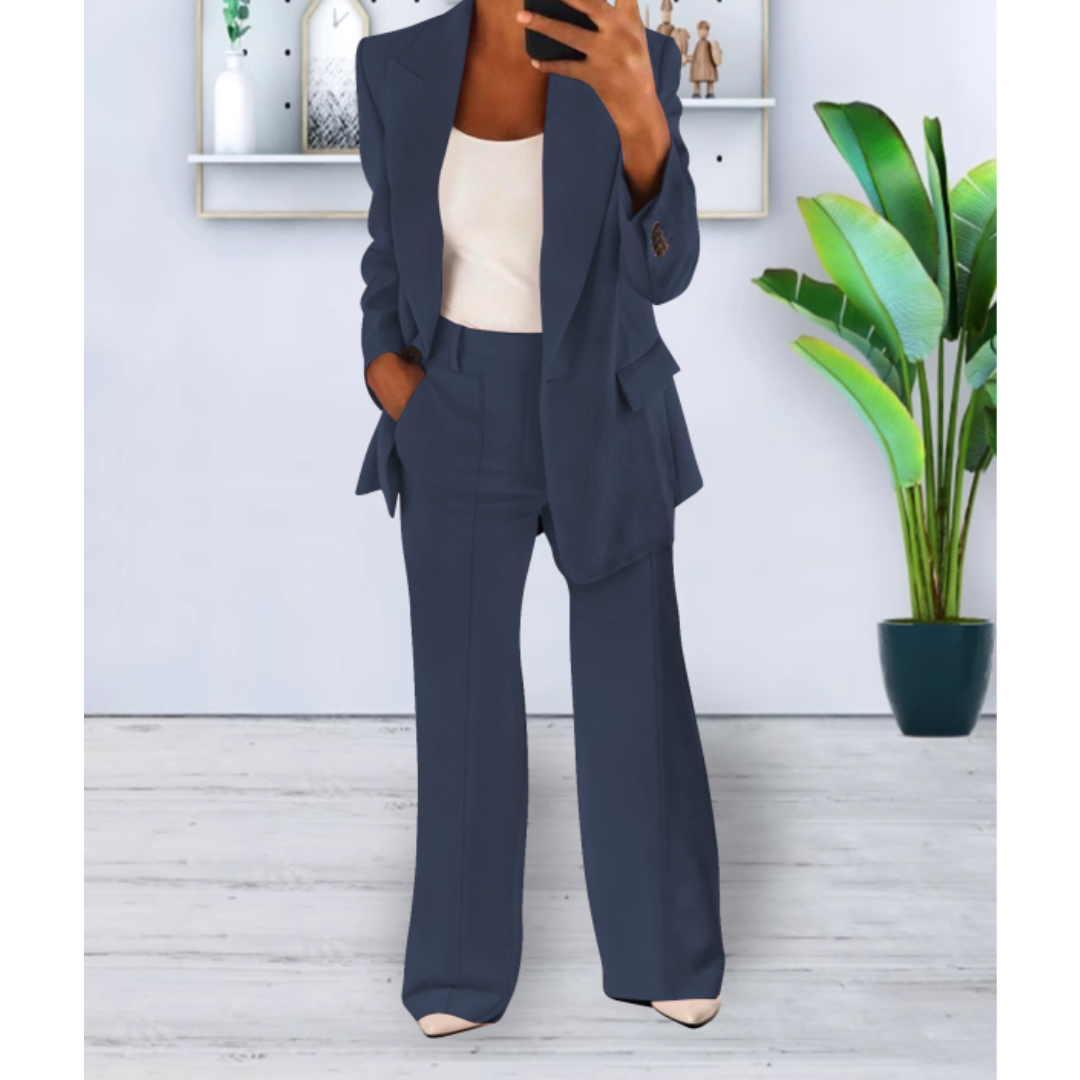 Women’s Two-Piece Suit with Pockets | Clean Design