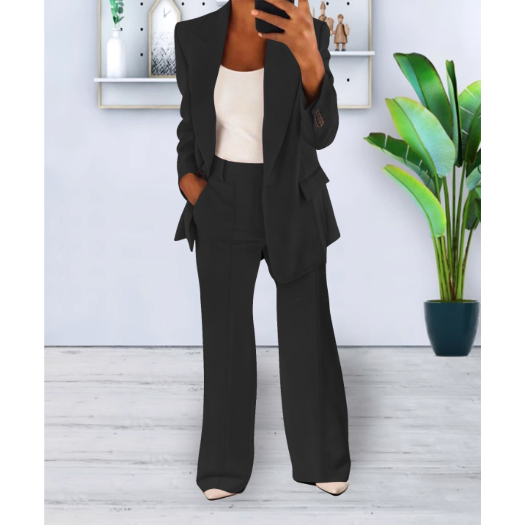 Women’s Two-Piece Suit with Pockets | Clean Design