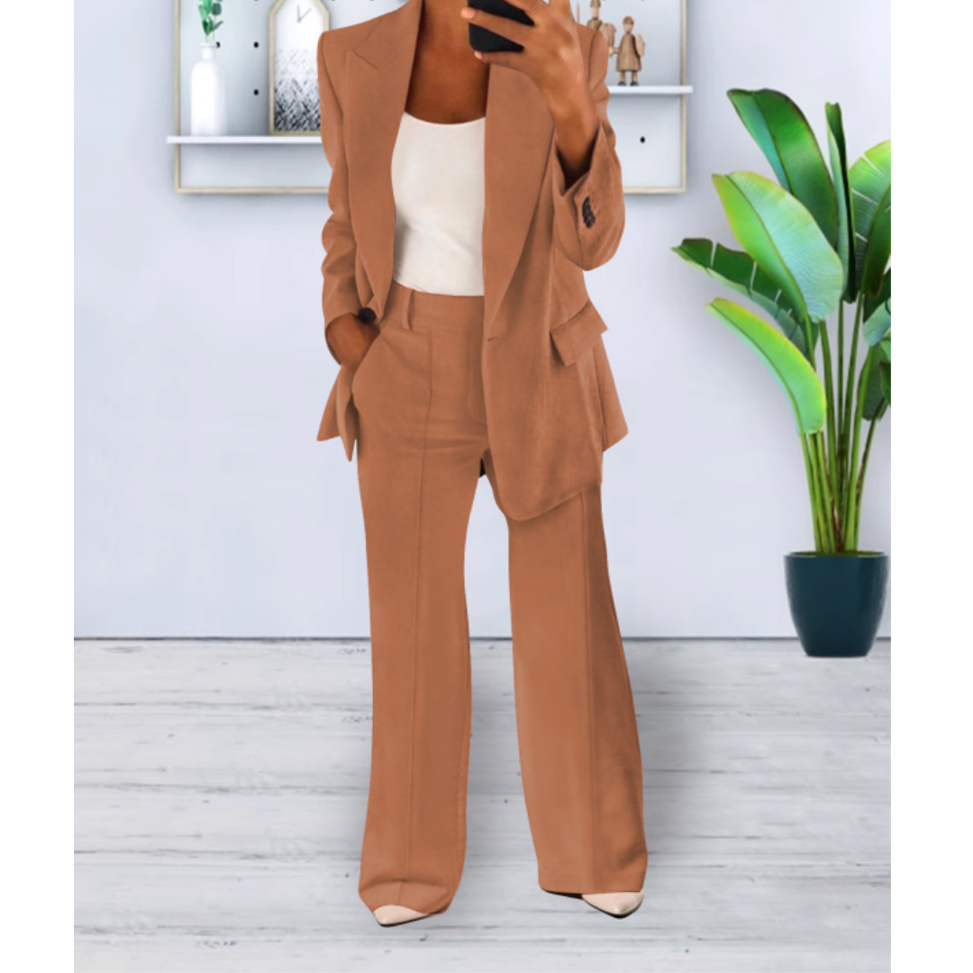 Women’s Two-Piece Suit with Pockets | Clean Design
