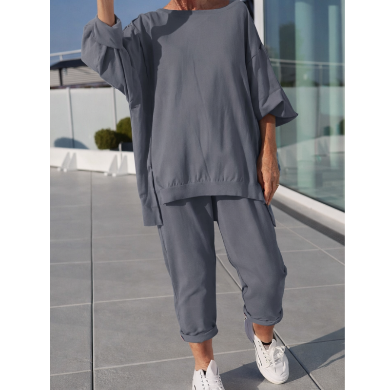 Women's Loungewear Set with Soft Fabric and Relaxed Fit