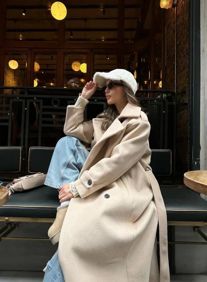 Women's Classic Overcoat with Tailored Fit and Warmth
