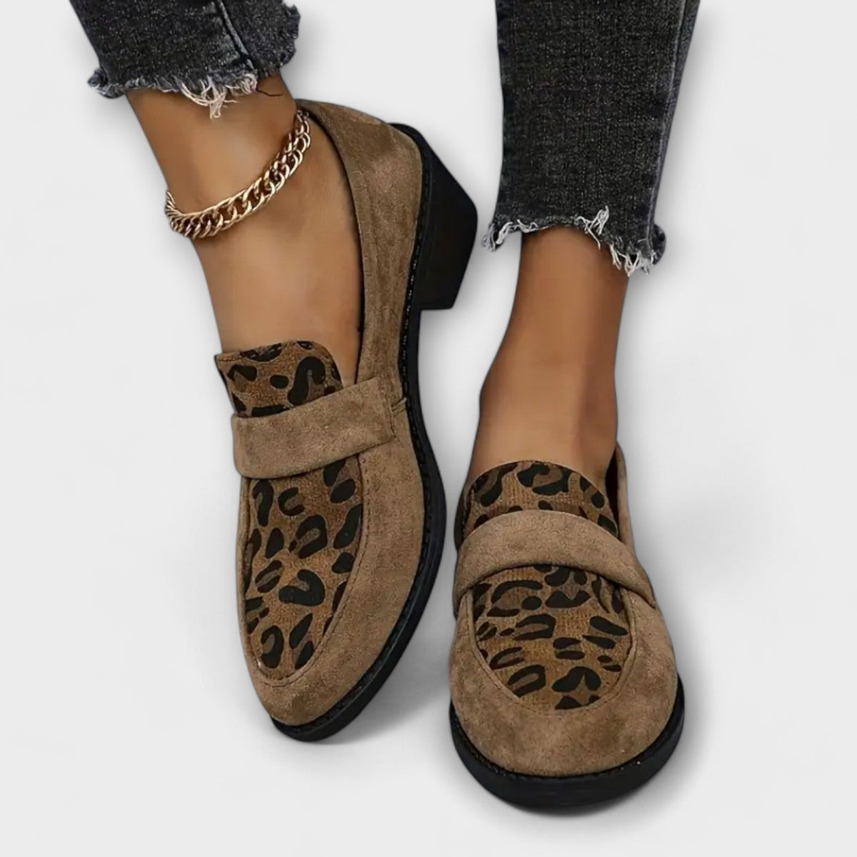 Karla – Elegant Women’s Shoes with Leopard Print