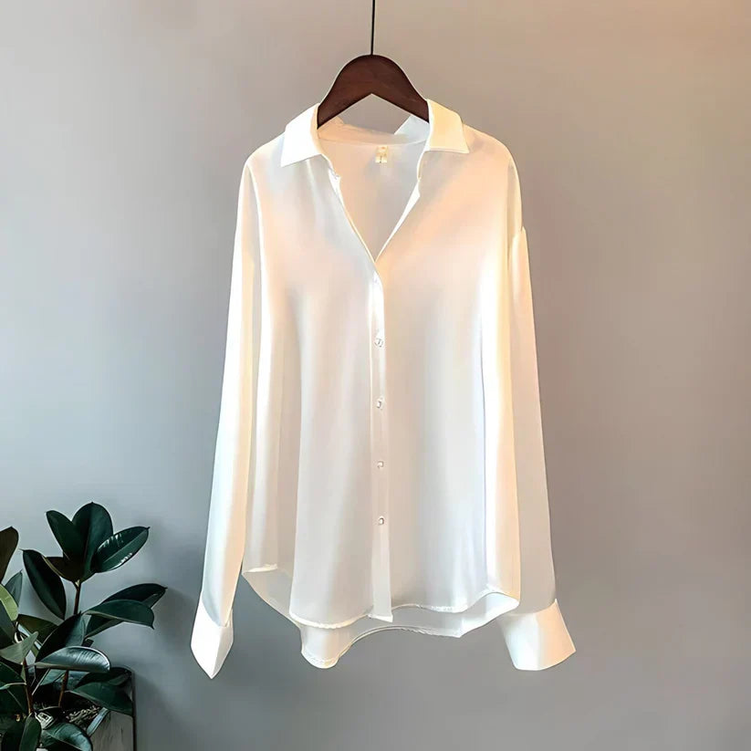 Women’s Shirt | Clean Design