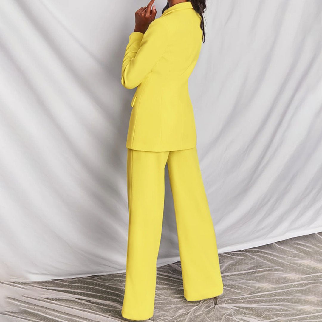 Women's Blazer and Trousers Set with Tailored Fit and Versatile Style