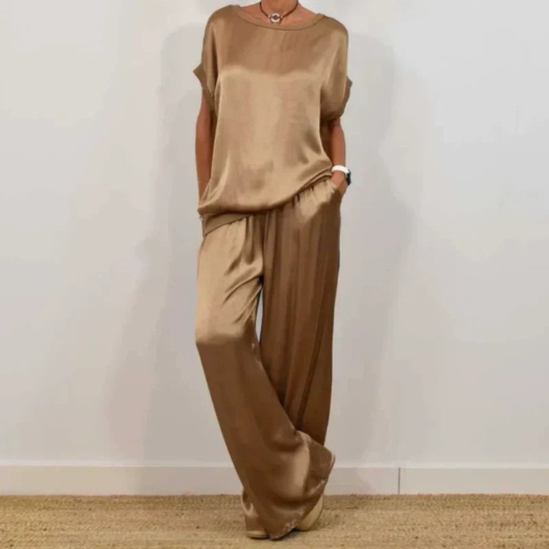 Women’s Matching Two-Piece Set | Simple Design