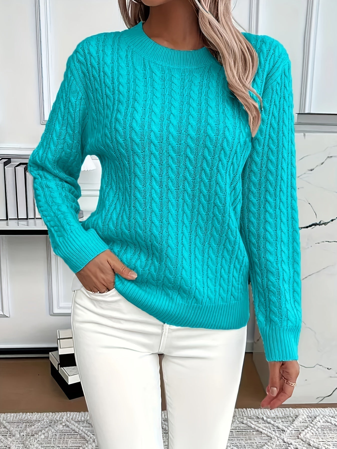 Women's Cable Knit Jumper with Cozy Texture and Versatile Style