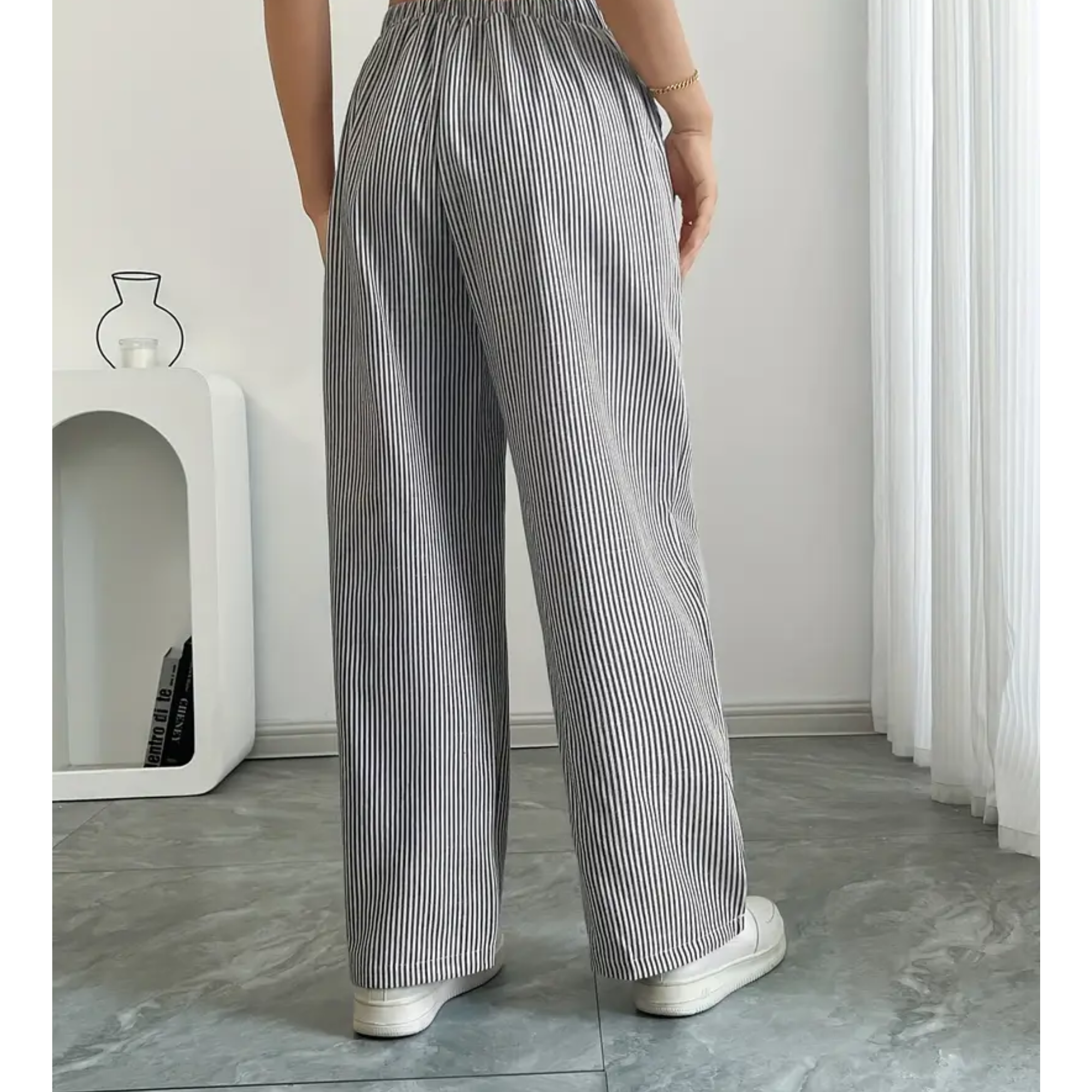 Women's Striped Trousers with Pockets and Relaxed Fit