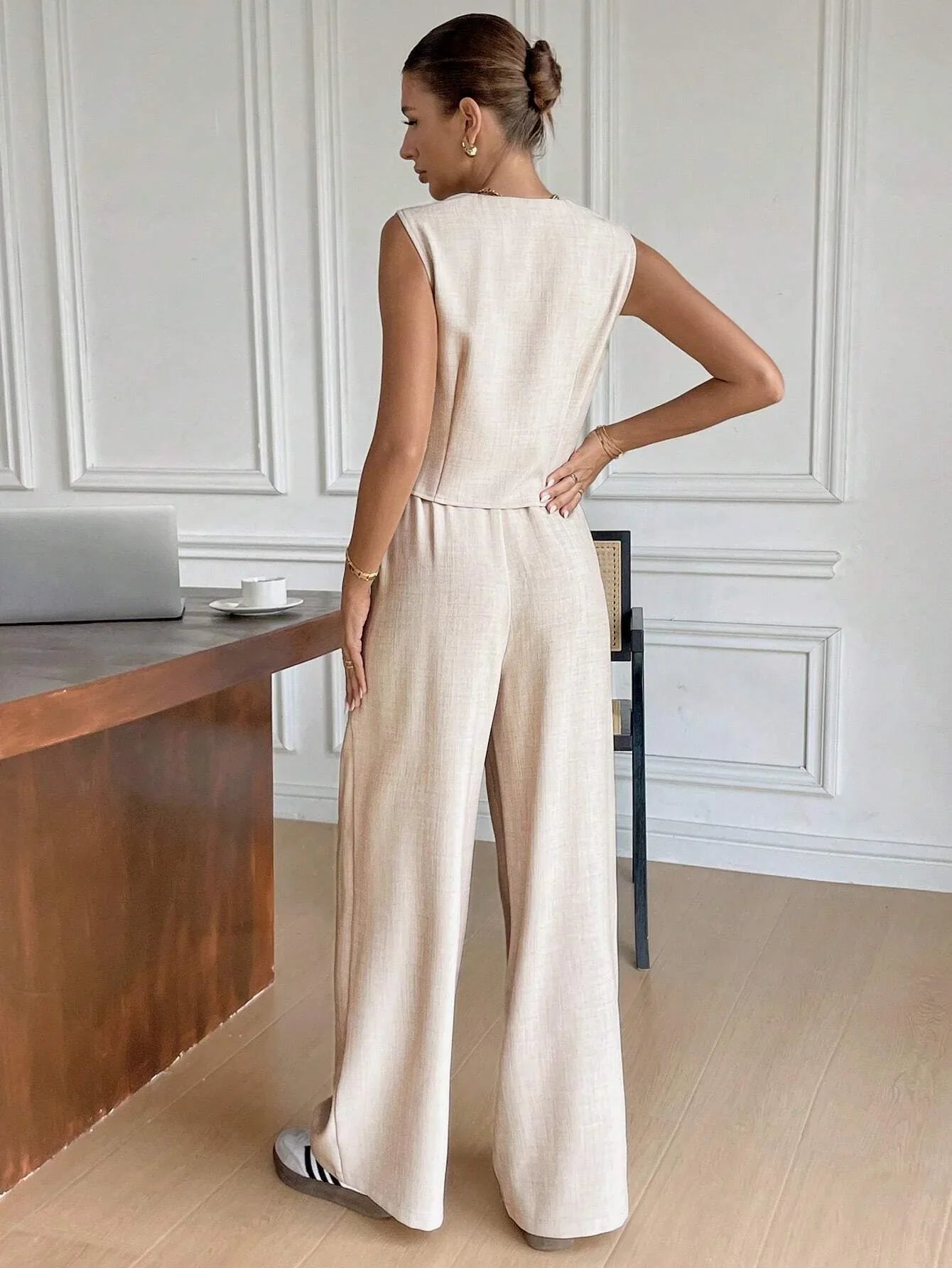 Women’s Two-Piece Set with Vest and Wide Pants | Clean Design