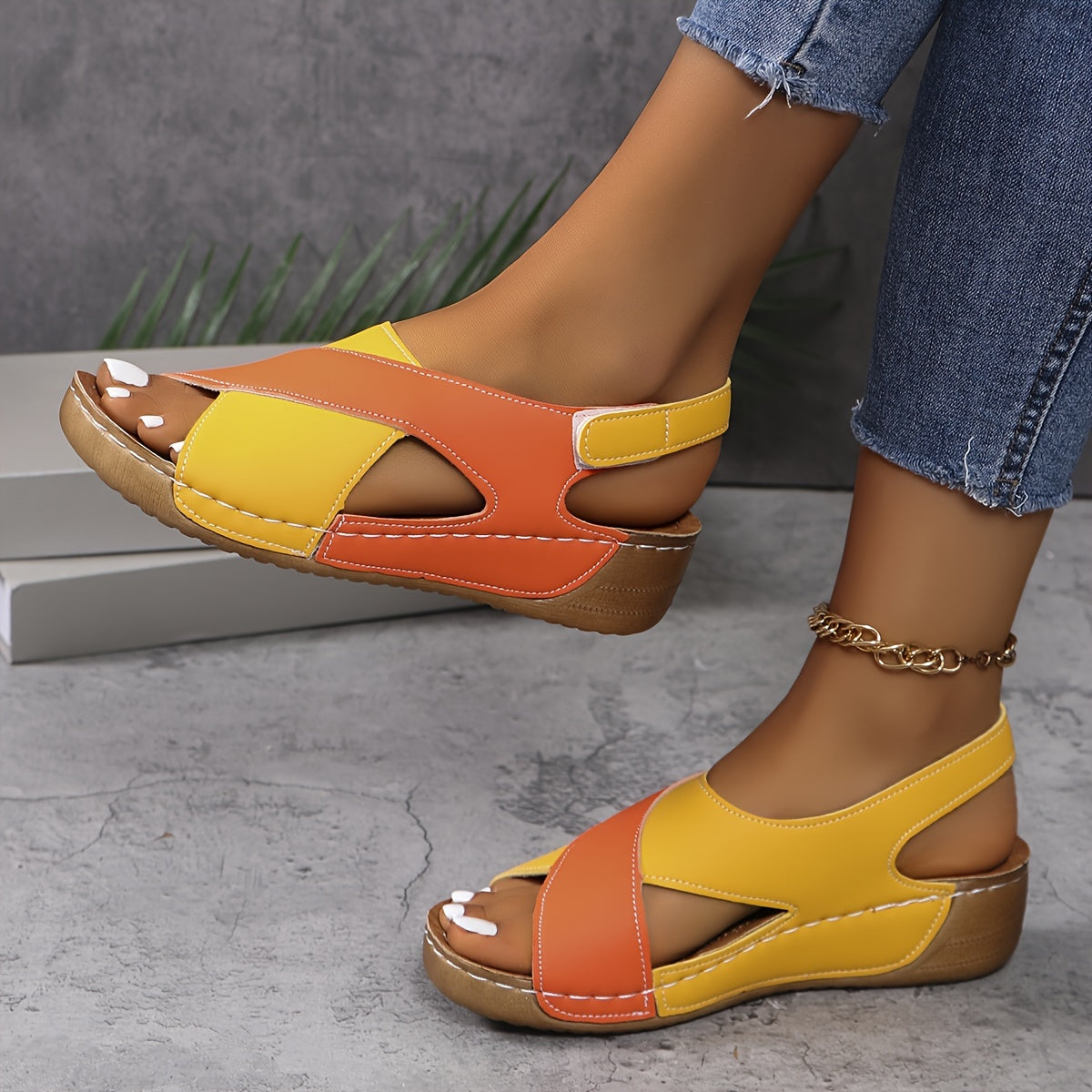 Women’s Hiking Sandals | Clean Design