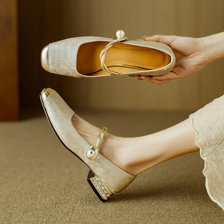 Women’s Flat Shoes | Mary Jane Style