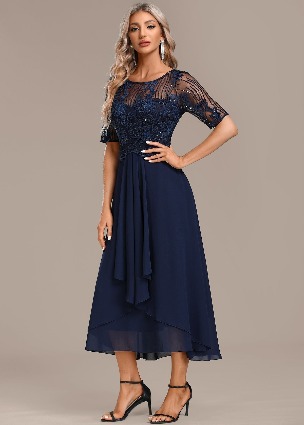 Women's Lace Short Sleeve Dress with Round Neck and Elegant Design