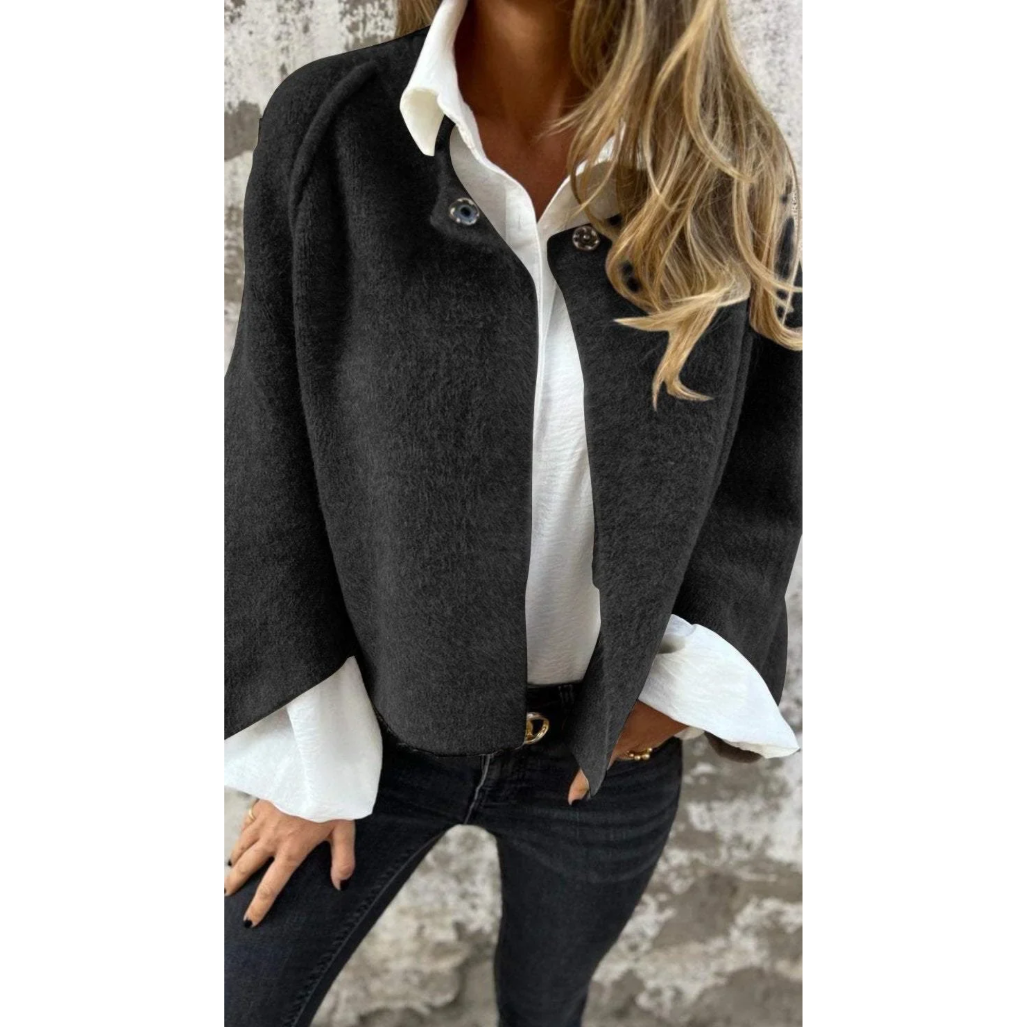 Women's Classic Coat with Tailored Fit and Versatile Style
