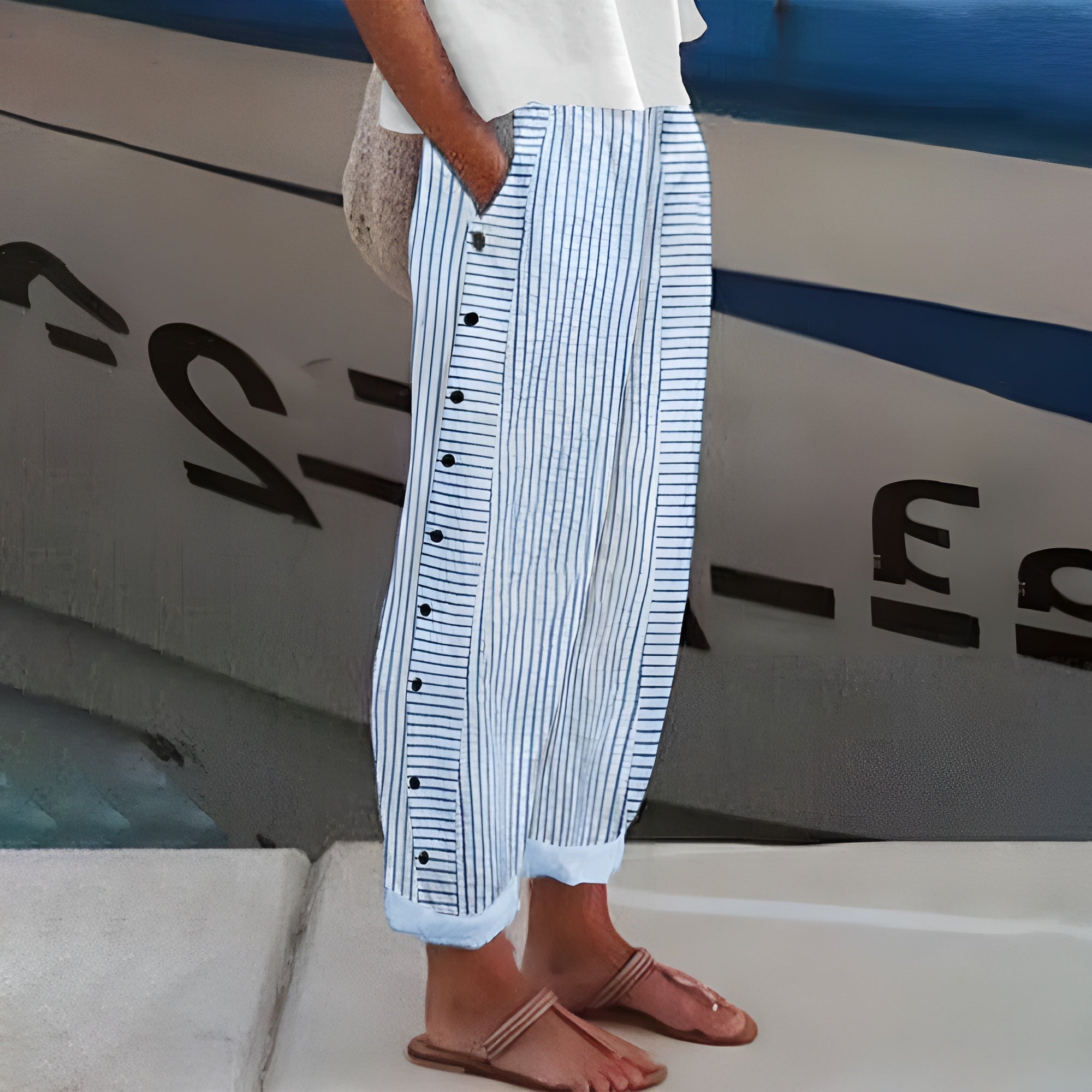Women's Trousers with Side Pockets and Relaxed Fit