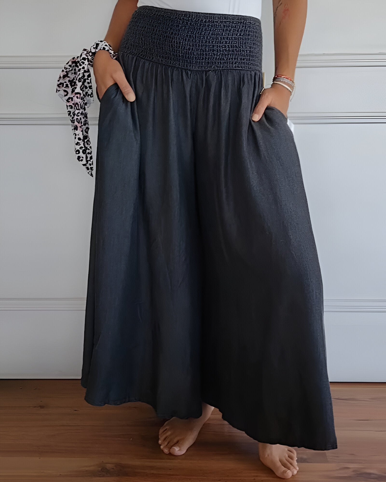 Women's Trousers with Elastic Waist and Relaxed Fit