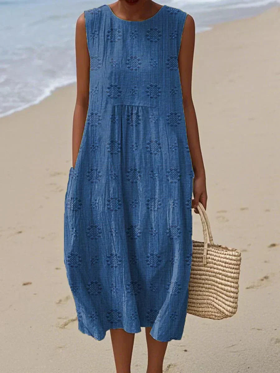 Women's Sleeveless Dress with Flowy Design and Versatile Style