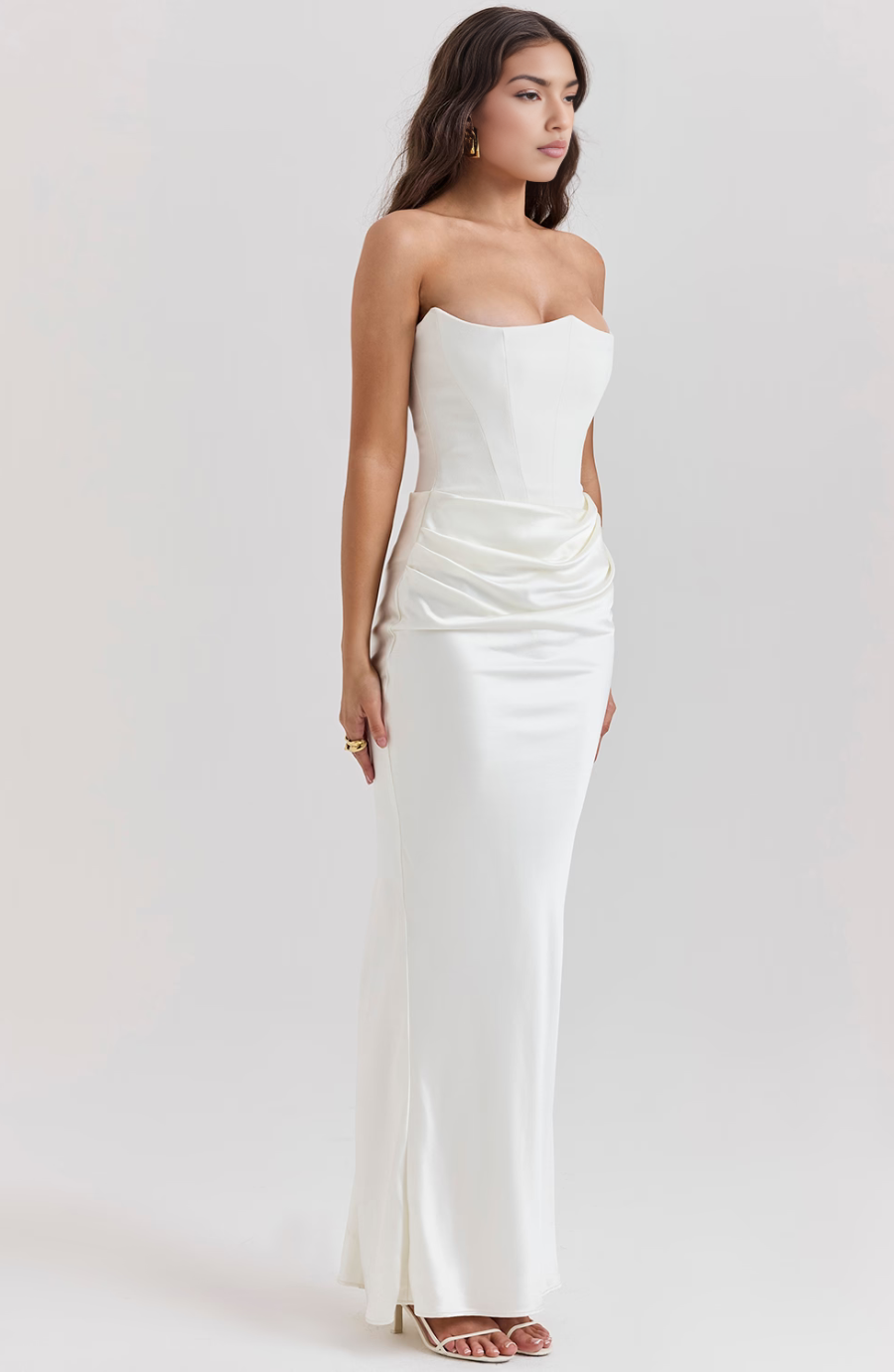 Women's Lace Strapless Dress with Elegant Design and Versatile Style