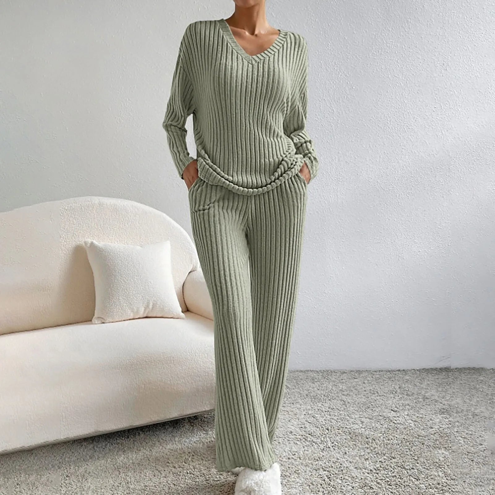Women's Knitted Two-Piece Set with Soft Fabric and Relaxed Fit