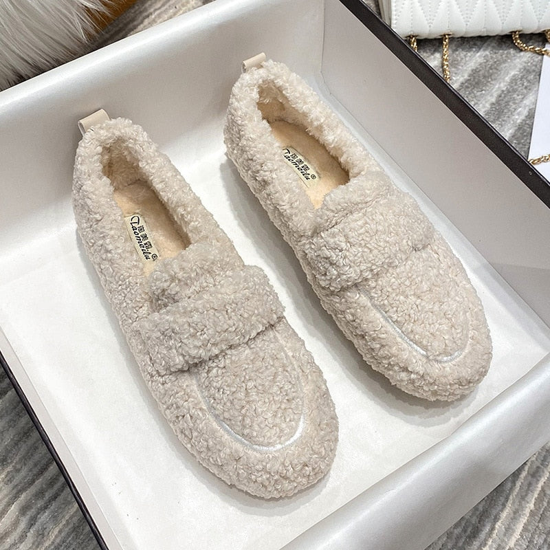 Women’s Moccasin Shoes | White Design