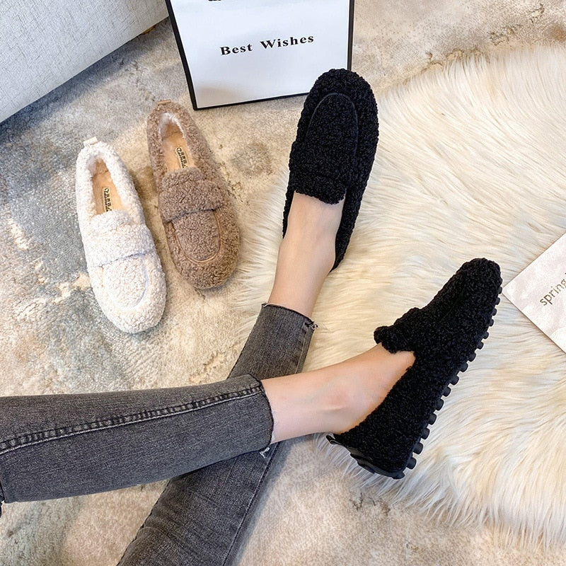 Women’s Moccasin Shoes | White Design