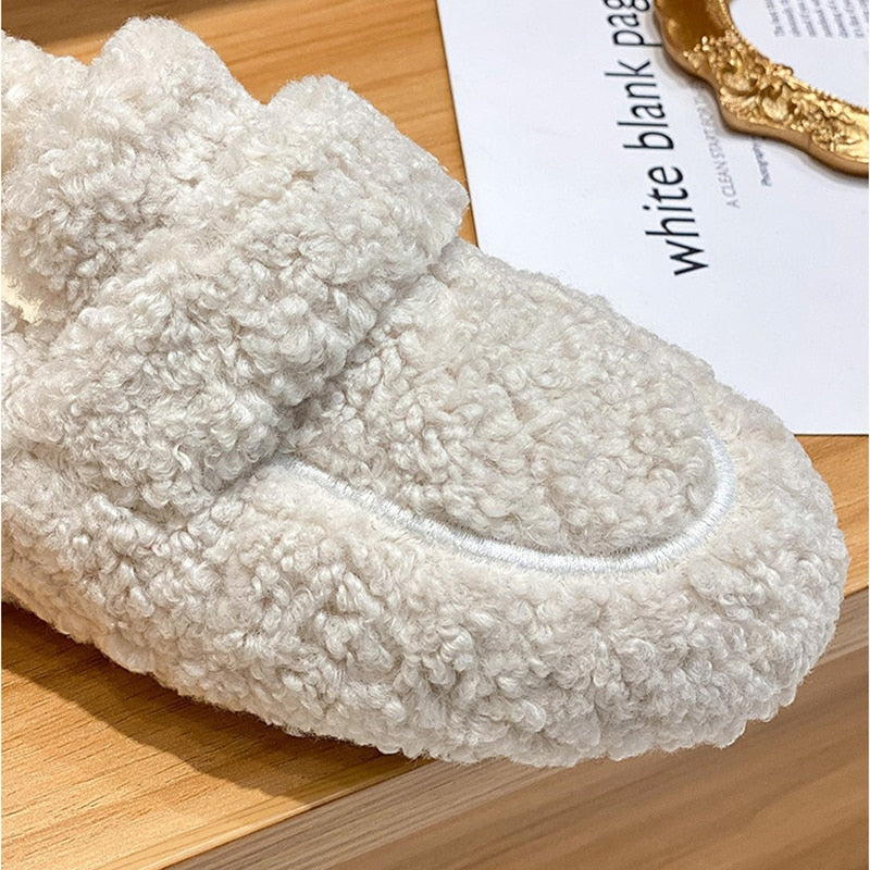 Women’s Moccasin Shoes | White Design