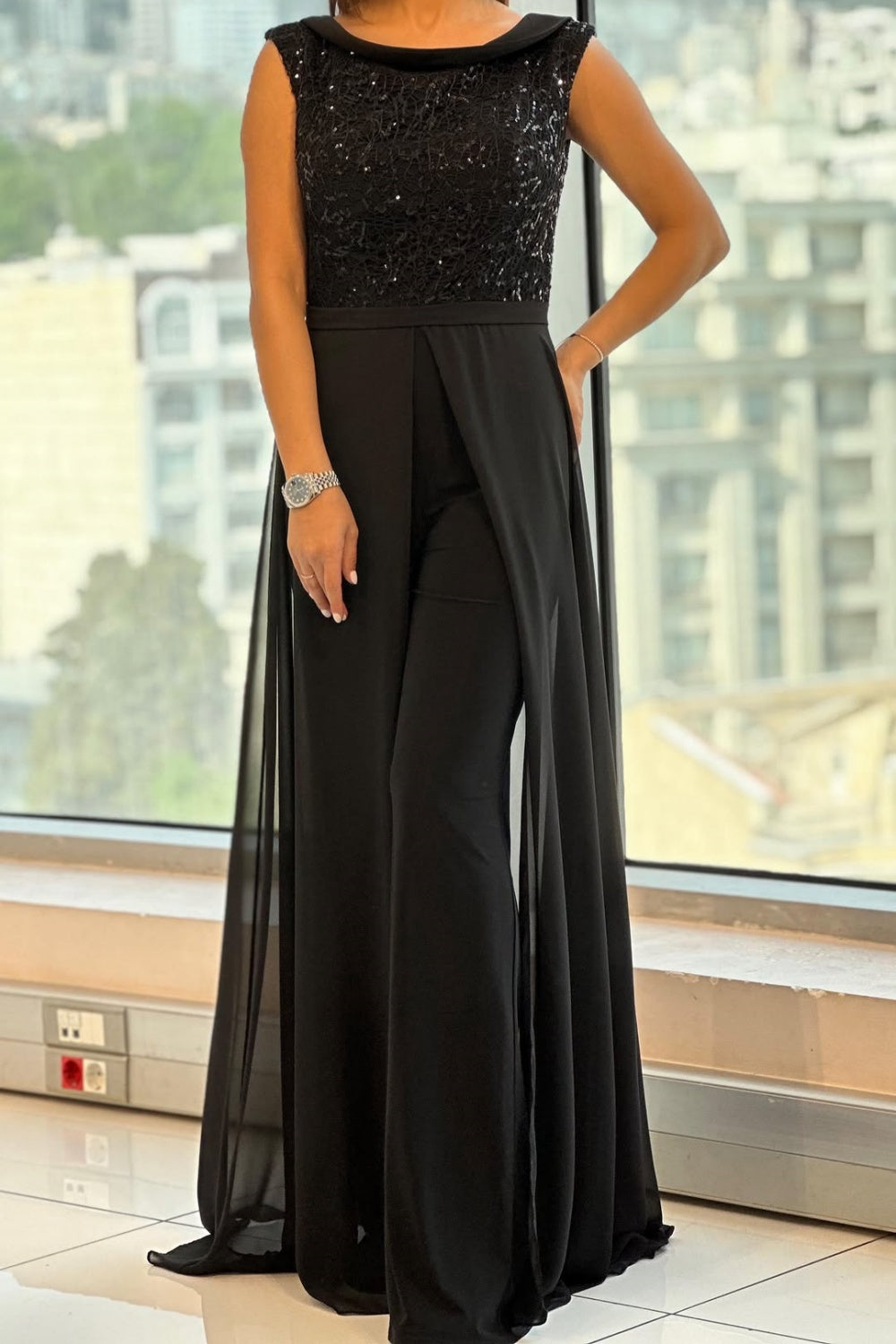 Women's Textured-Panel Jumpsuit with Crew Neck and Versatile Style