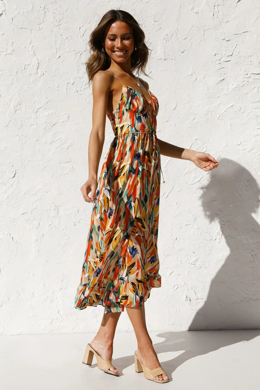 Women's Tropical Style Dress with Flattering Cut and Versatile Design