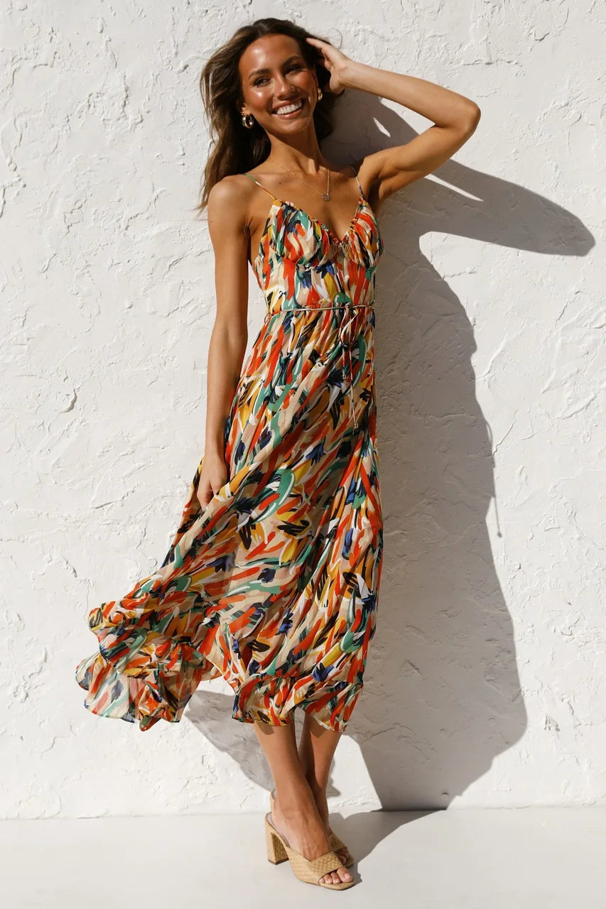 Women's Tropical Style Dress with Flattering Cut and Versatile Design