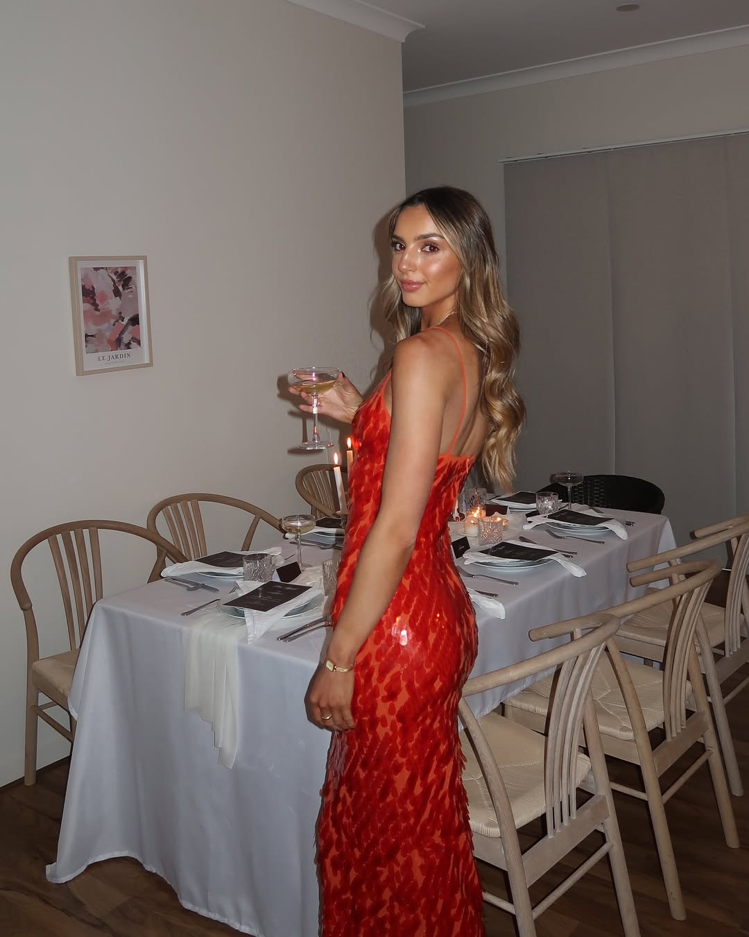 Women's Backless Sequin Dress with Elegant Design and Versatile Style