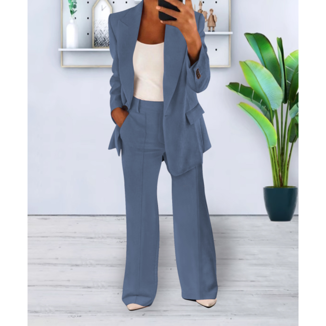 Women’s Two-Piece Suit with Pockets | Clean Design