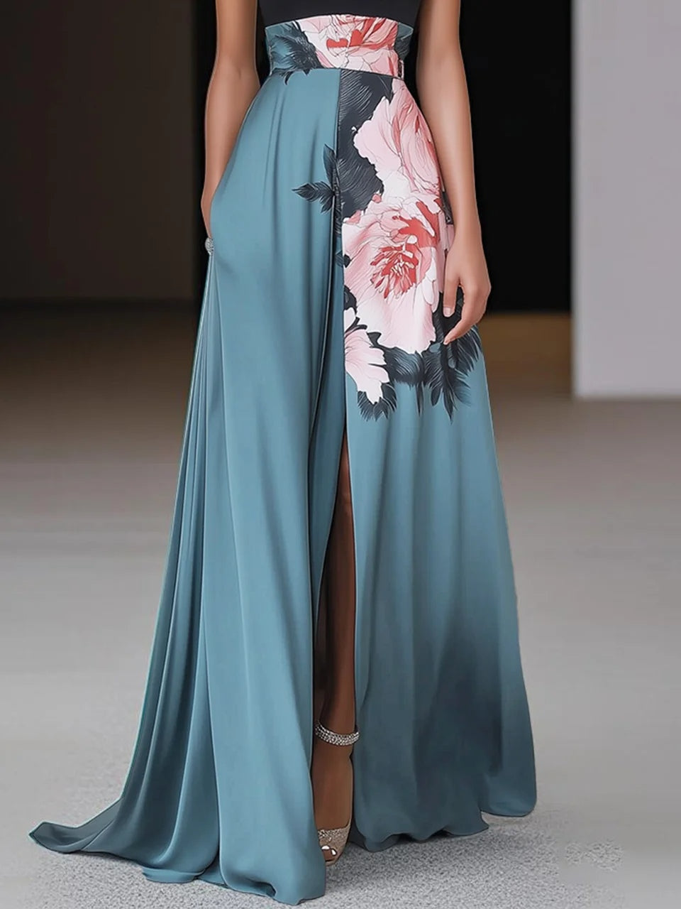 Women's A-Line Maxi Dress with Crew Neck and Sleeveless Design