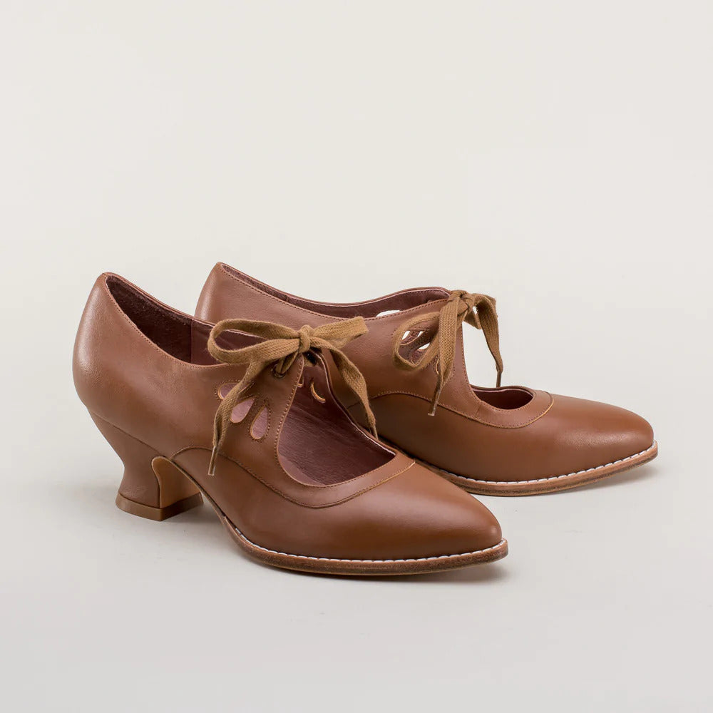 Women’s Heeled Shoes | Clean Design