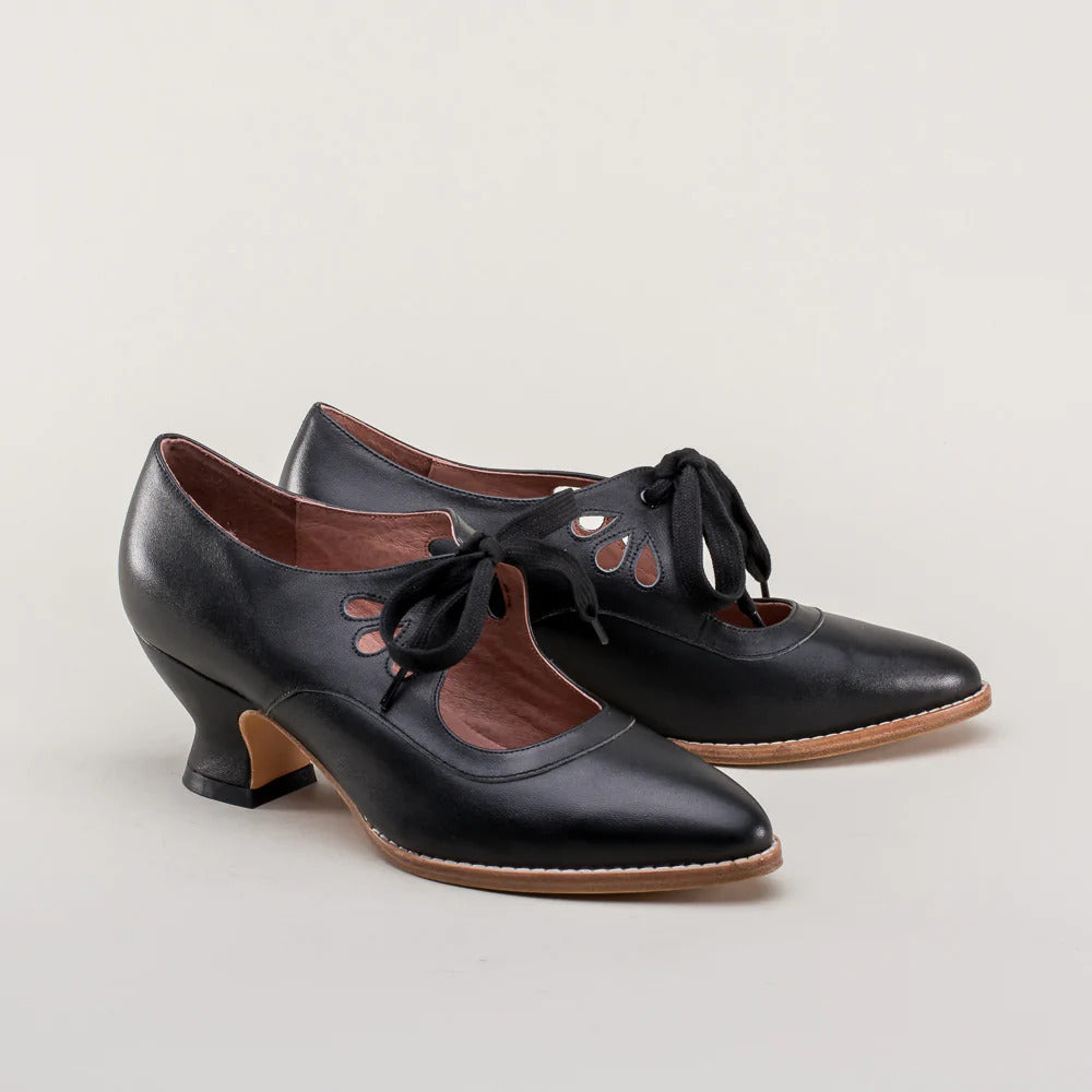 Women’s Heeled Shoes | Clean Design