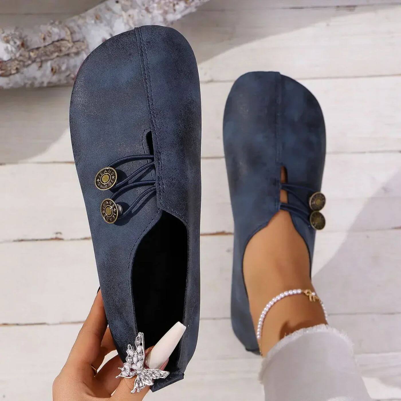 Women’s Casual Shoes | Clean Design