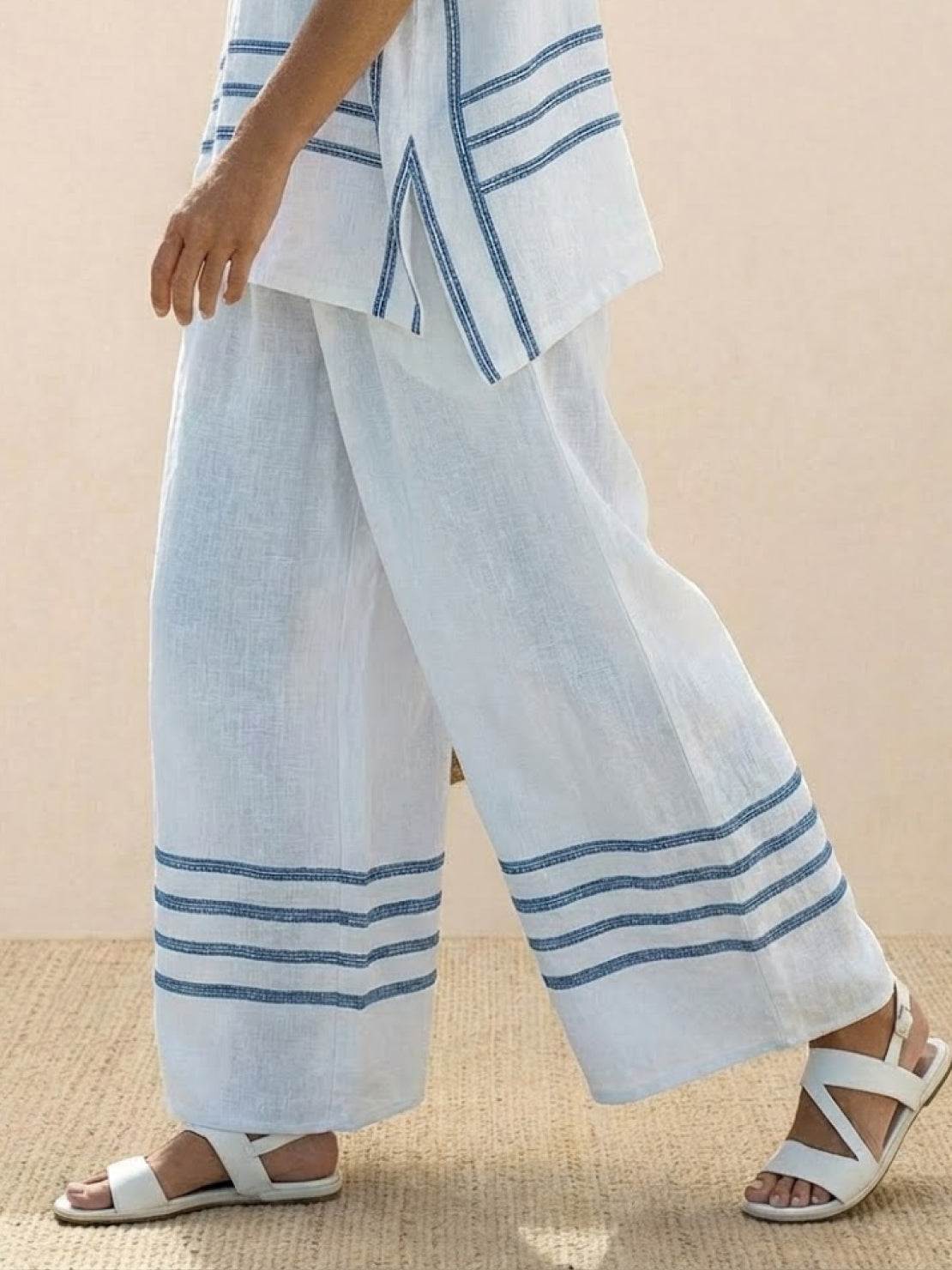 Women's Striped Two-Piece Set with Wide-Leg Trousers and Tee
