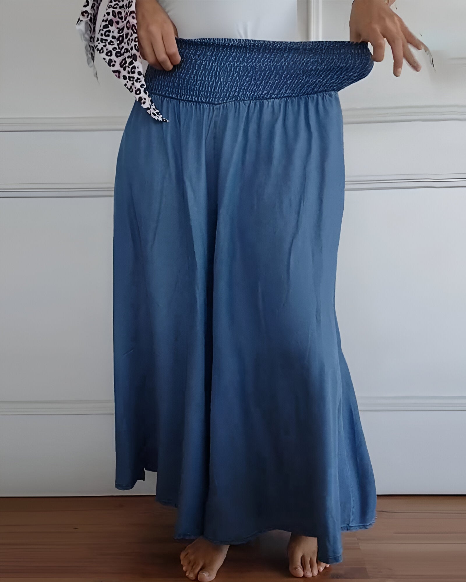 Women's Trousers with Elastic Waist and Relaxed Fit