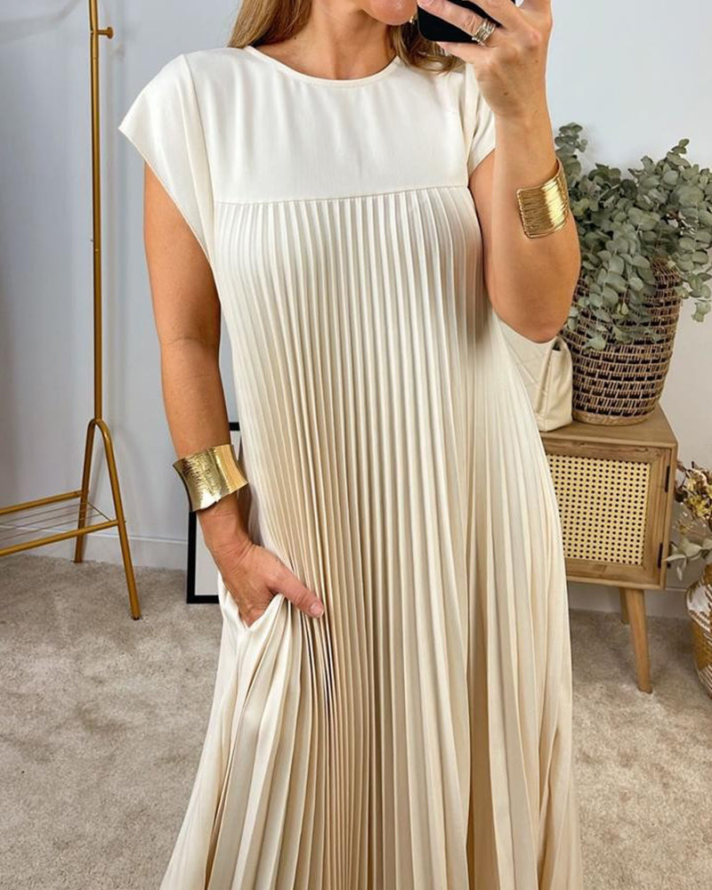 Women's Pleated Maxi Dress with Flowing Design and Versatile Style
